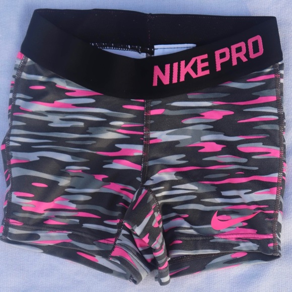 nike pink camo shorts